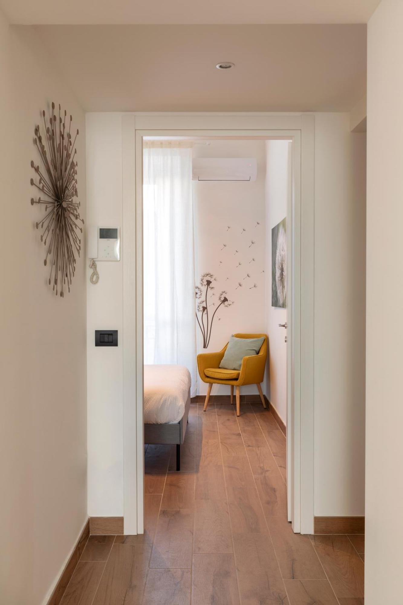 The House Of Dandelions - Duomo In 15min By Metro M3 Appartement